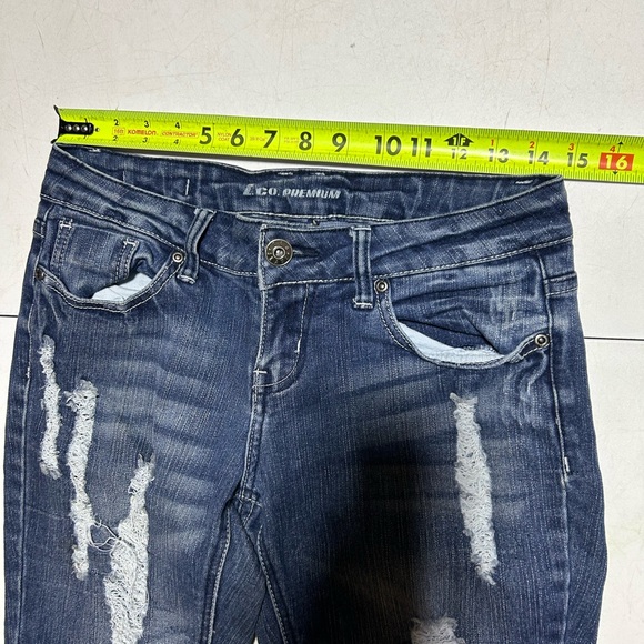 Womens Zoo Premium Bootcut Distressed Jeans lowrise Size 7 - Picture 5 of 7